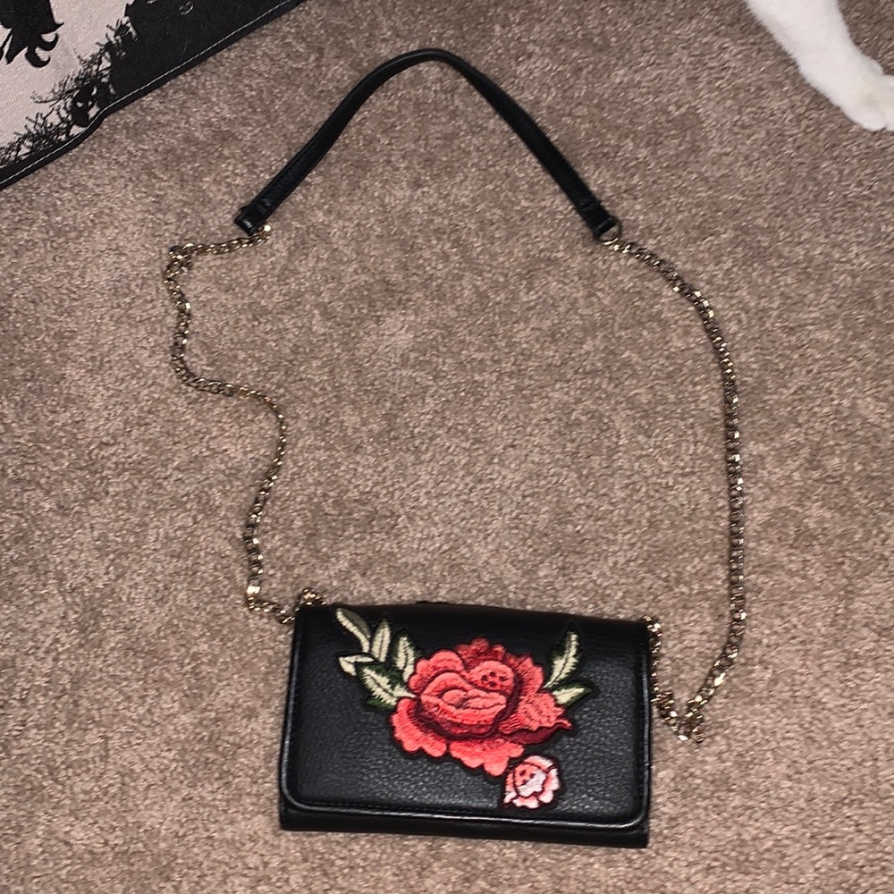 Windsor Tri-Fold Wallet with Crossbody Strap